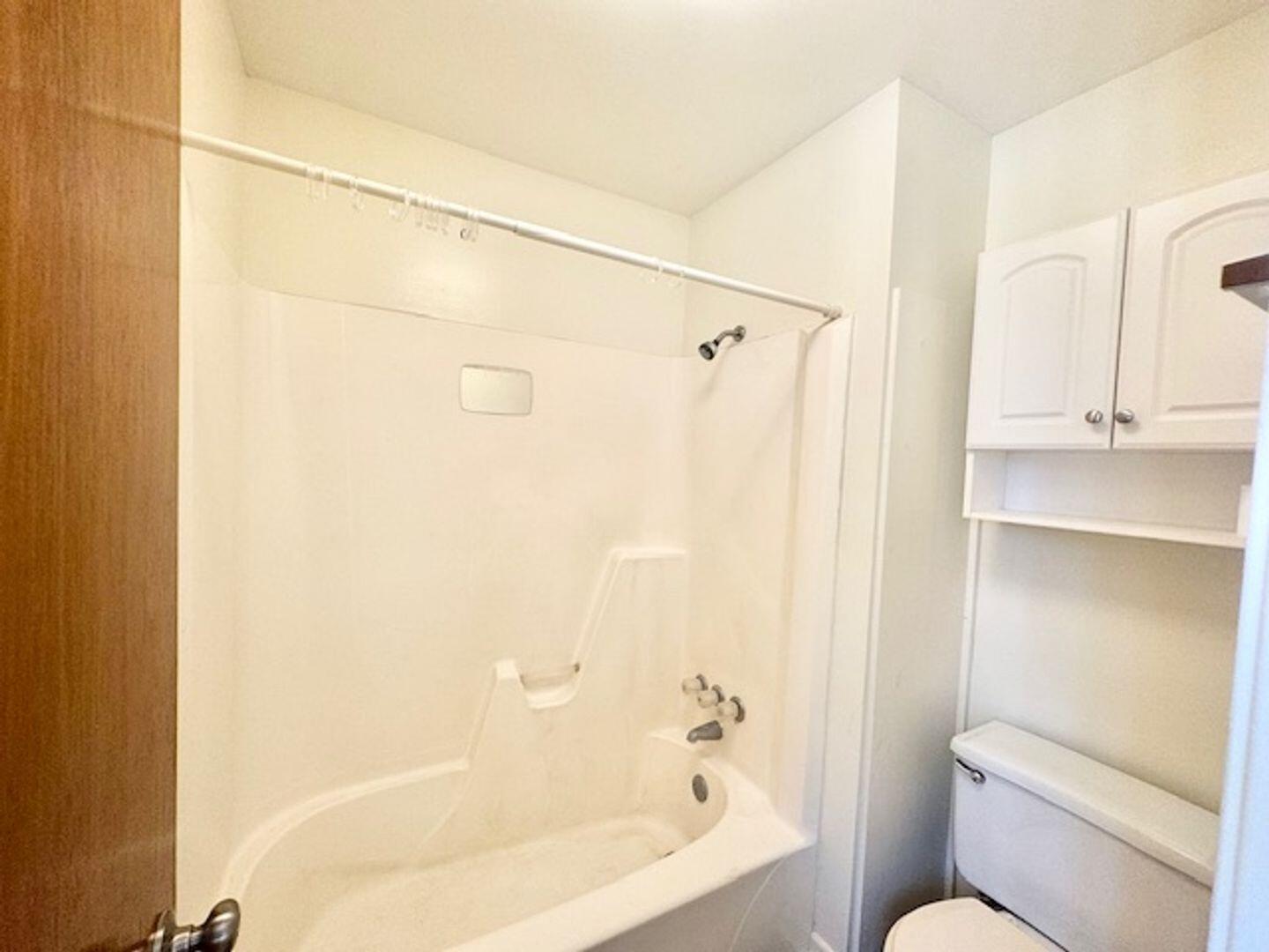 PALM ESTATES UNIT 2 - Residential Lease