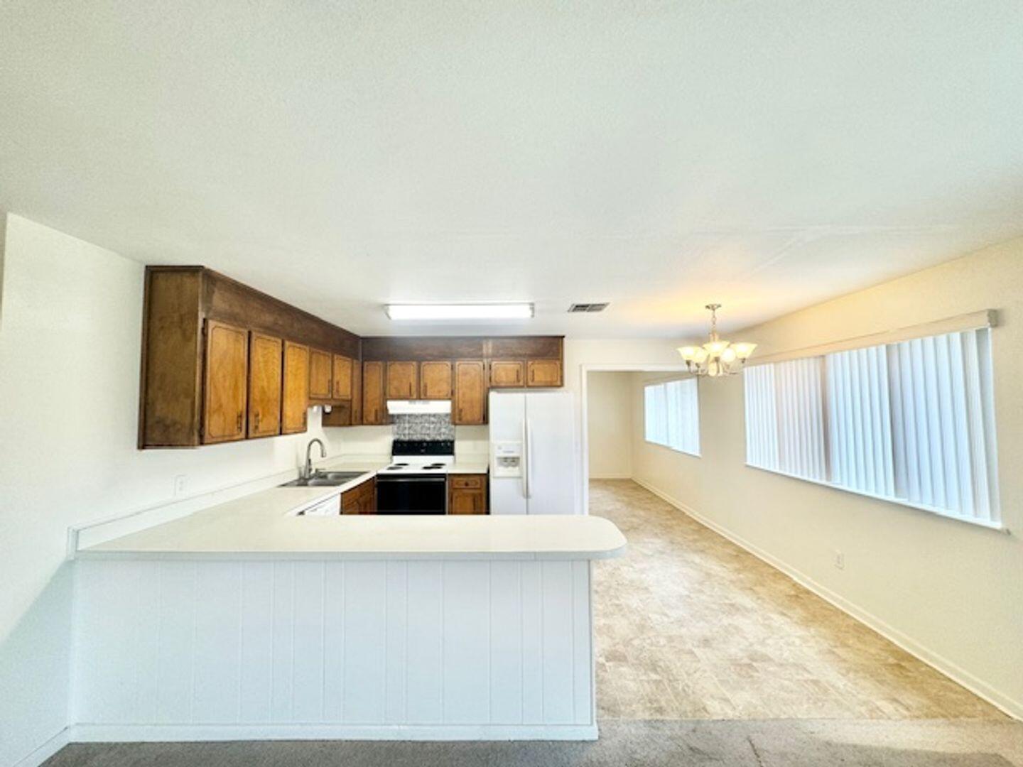 PALM ESTATES UNIT 2 - Residential Lease