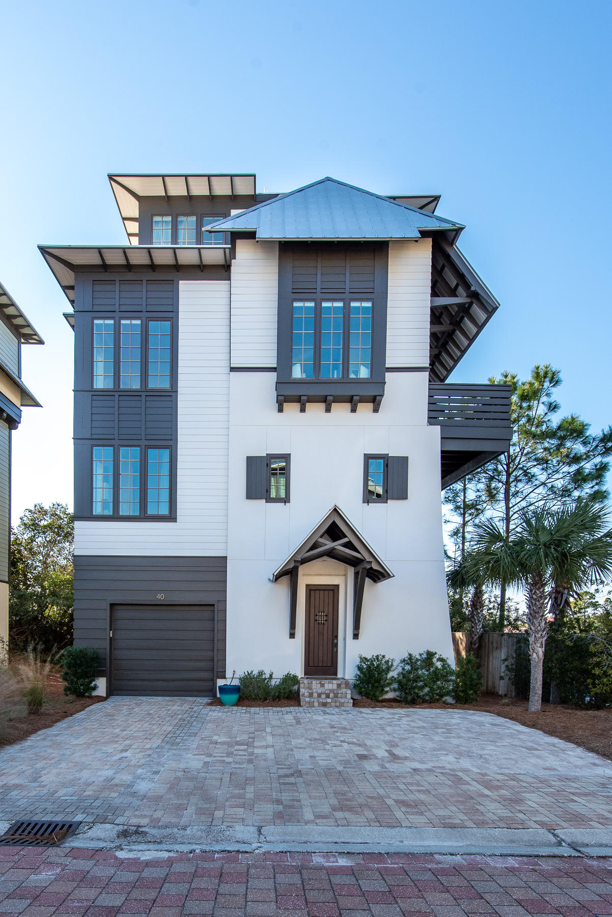 TRESCA PLACE - Residential