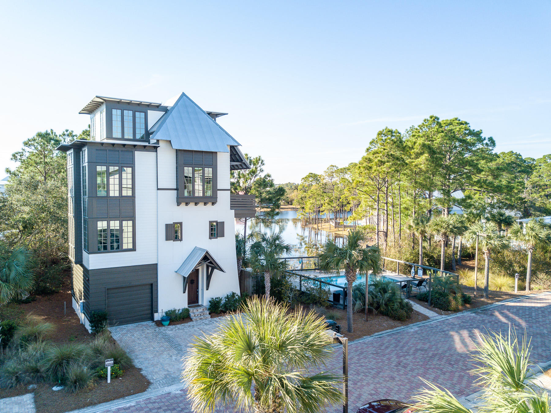 TRESCA PLACE - Residential