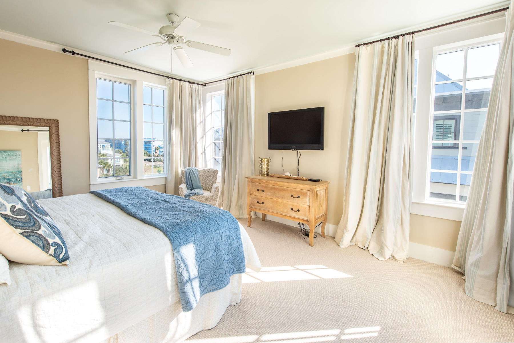 TRESCA PLACE - Residential