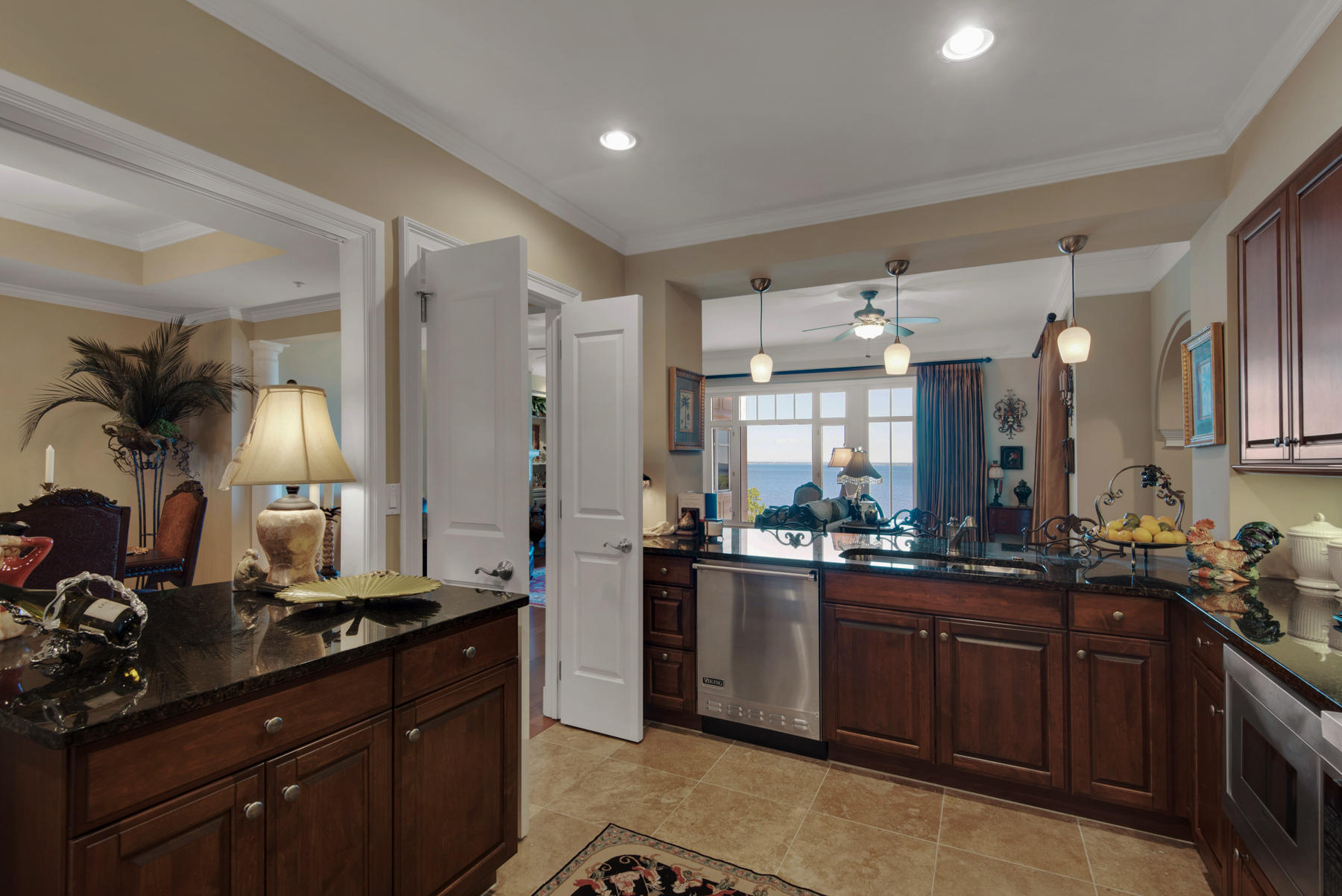 ONE WATER PLACE AT KELLY PLANTATION - Residential