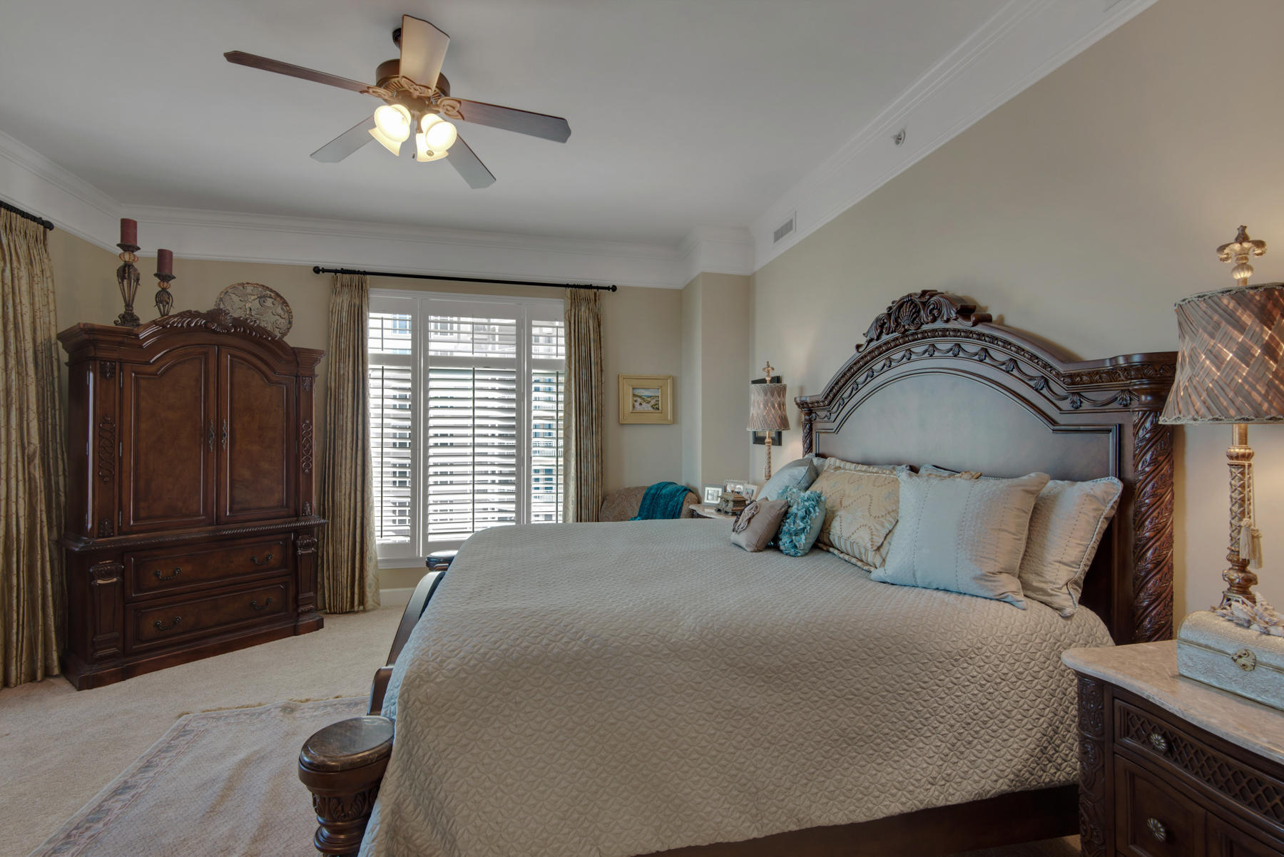 ONE WATER PLACE AT KELLY PLANTATION - Residential