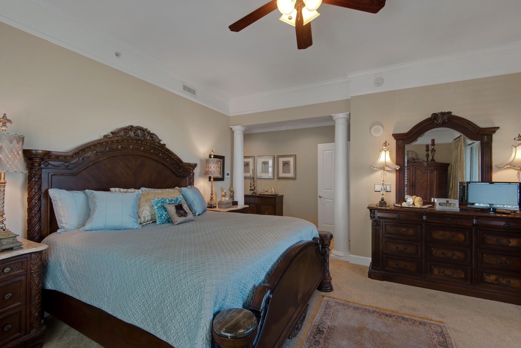 ONE WATER PLACE AT KELLY PLANTATION - Residential