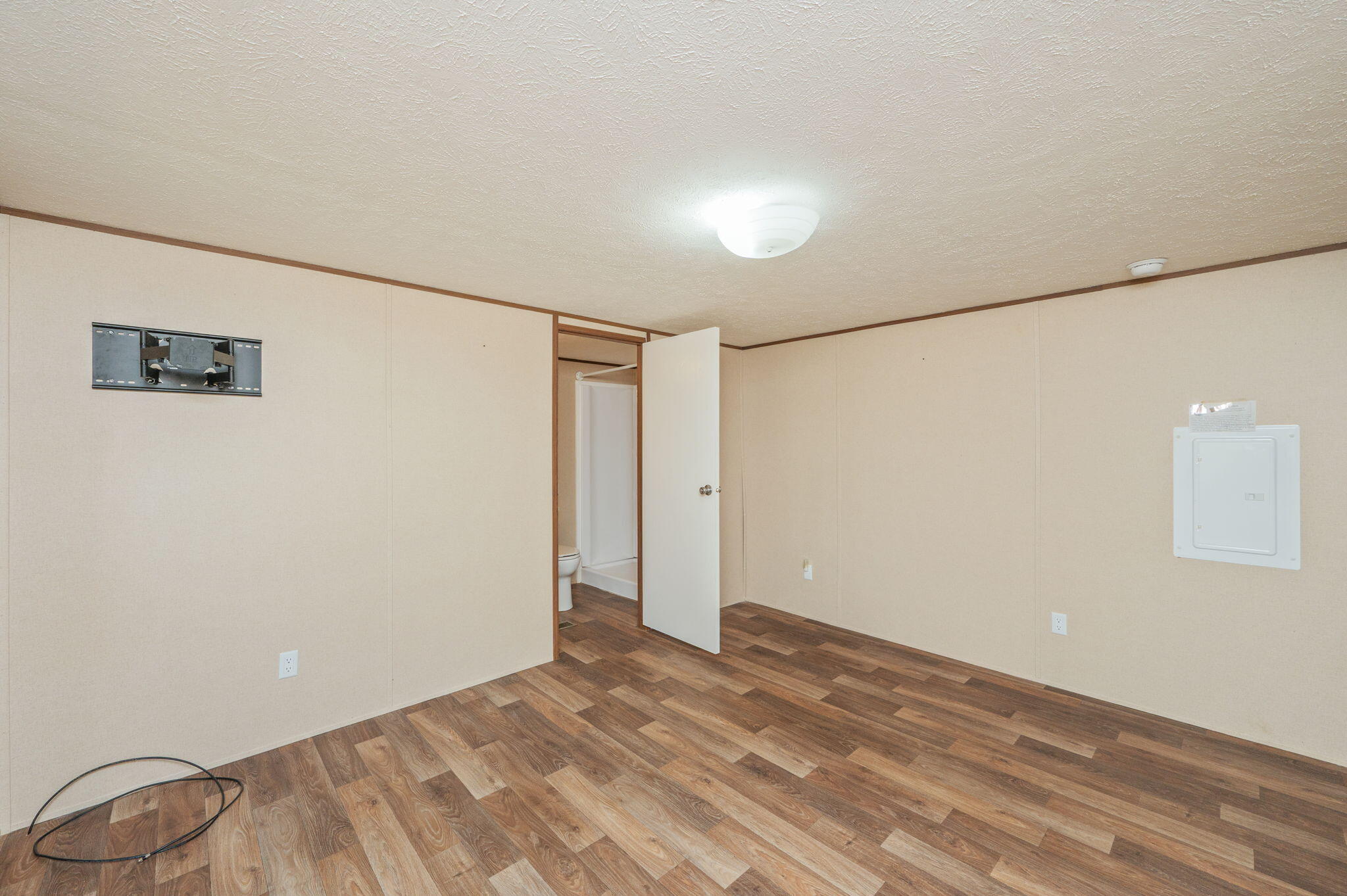 MEETS & BOUNDS - Residential