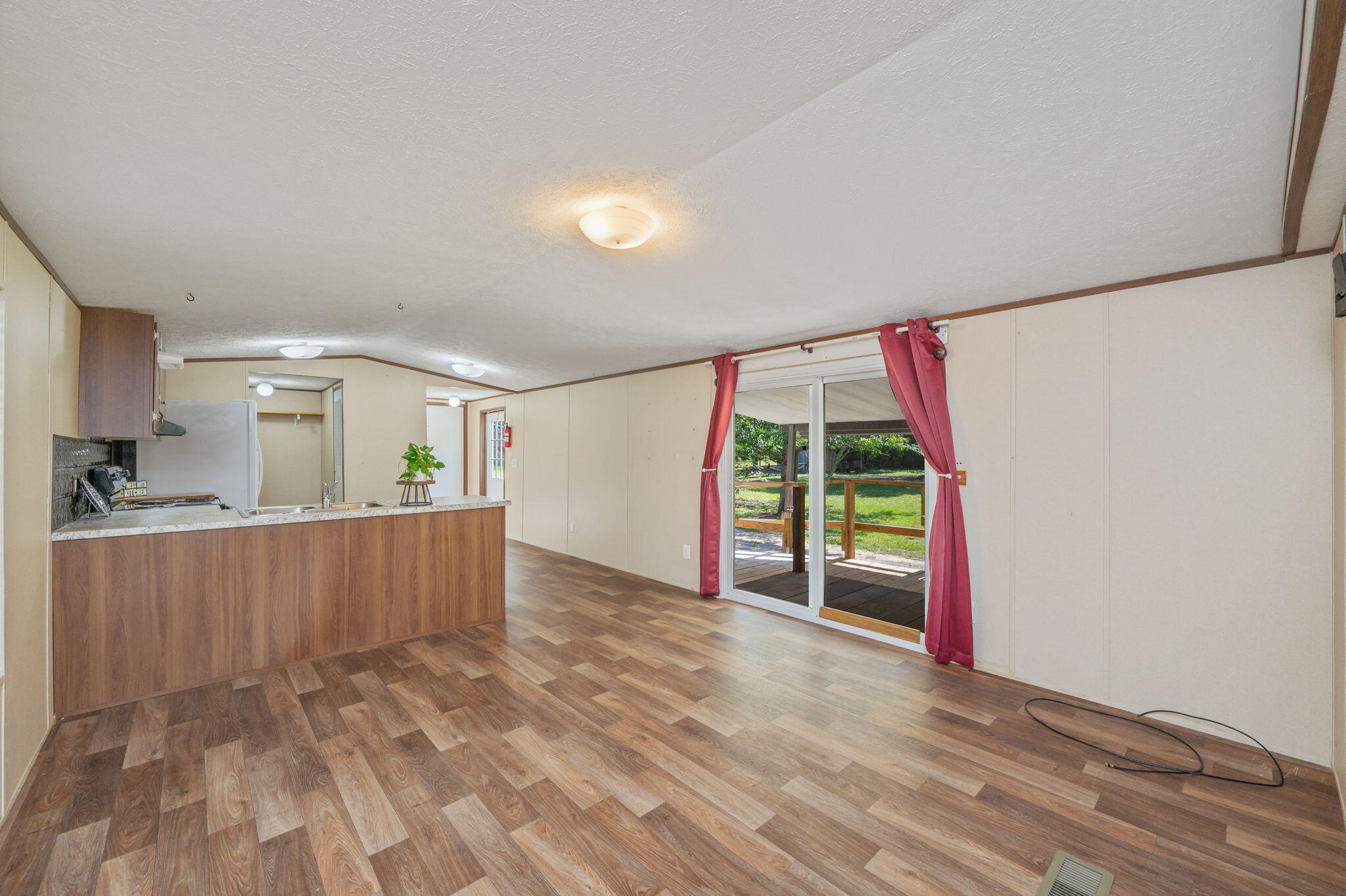 MEETS & BOUNDS - Residential
