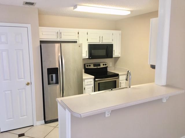 ADASHAN GARDYNS - Residential Lease