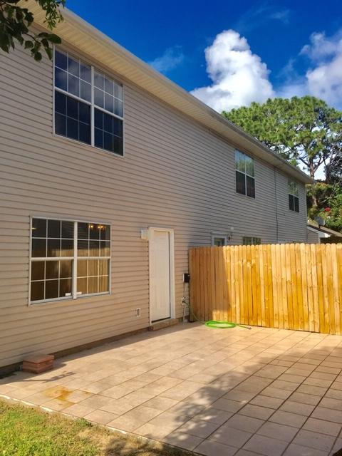 ADASHAN GARDYNS - Residential Lease