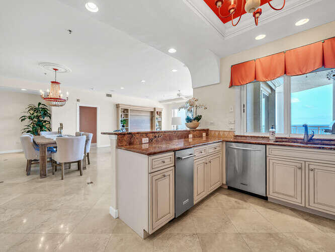 HIDDEN DUNES GRAND VILLAS - Residential