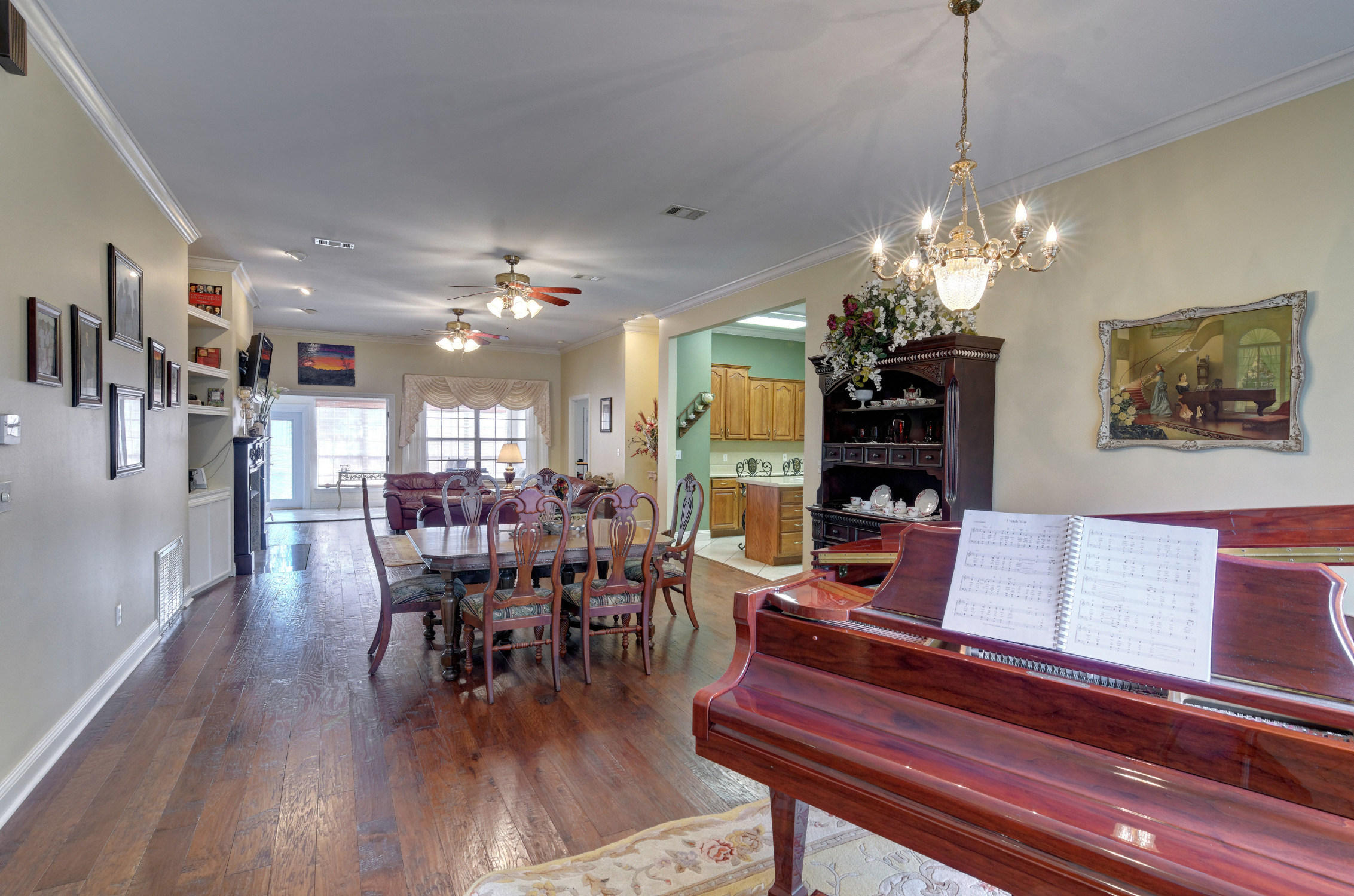 WHITE SUGAR ESTATES - Residential