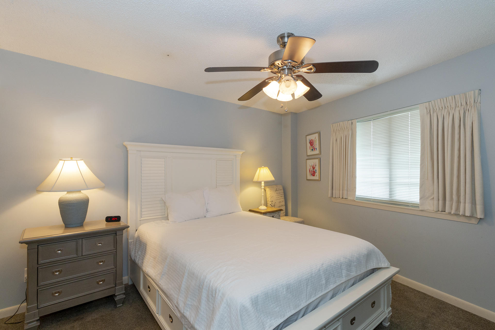 MAINSAIL CONDO PH 5 - Residential
