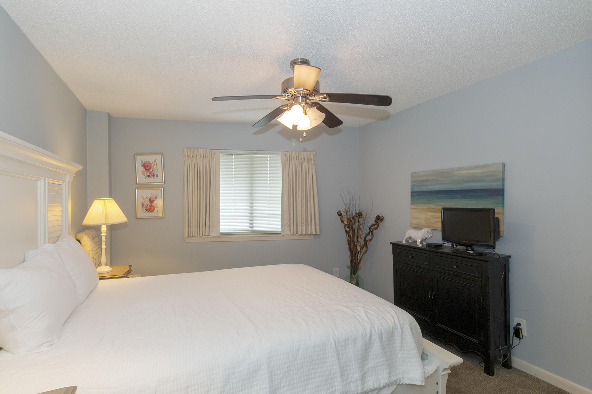 MAINSAIL CONDO PH 5 - Residential