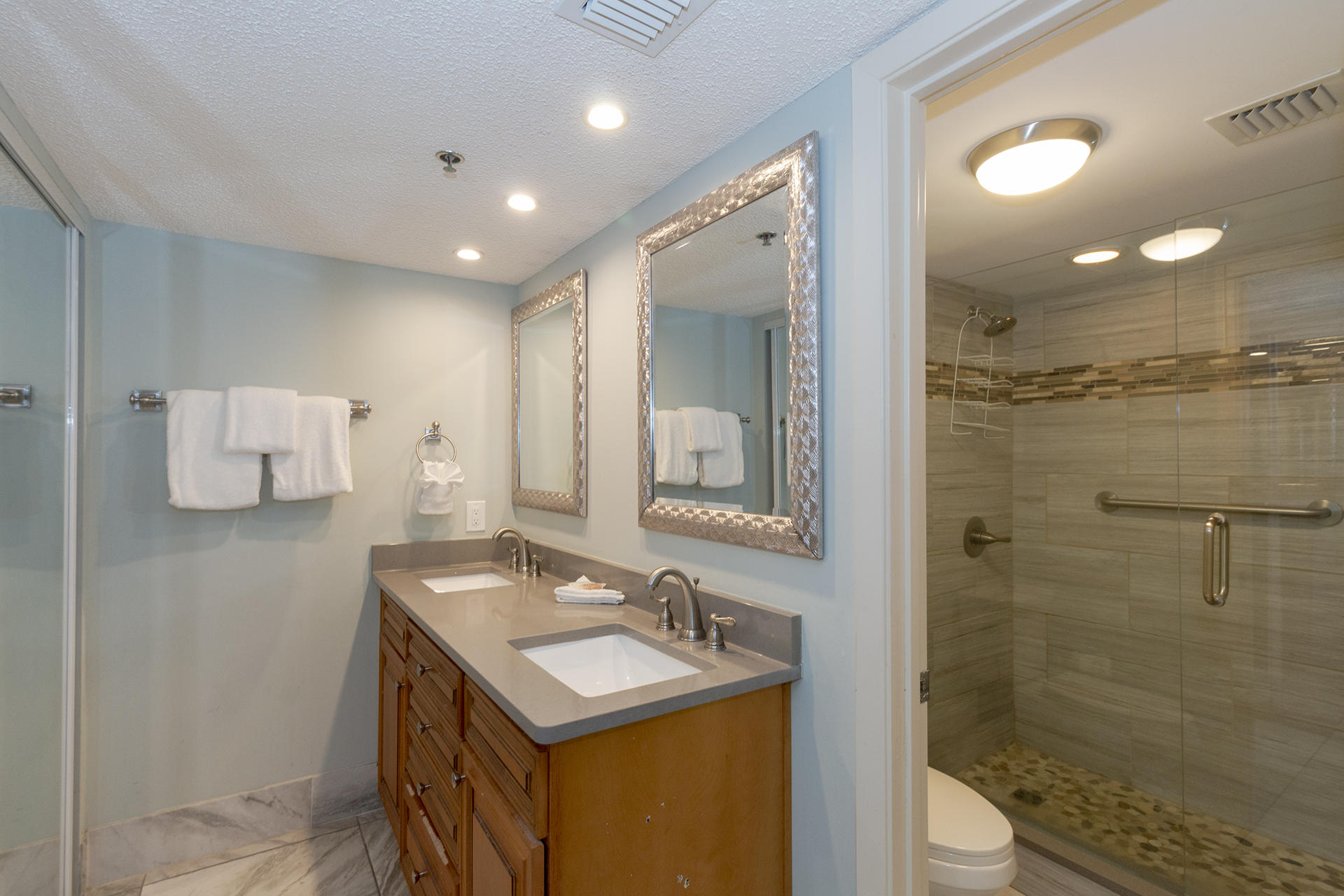 MAINSAIL CONDO PH 5 - Residential