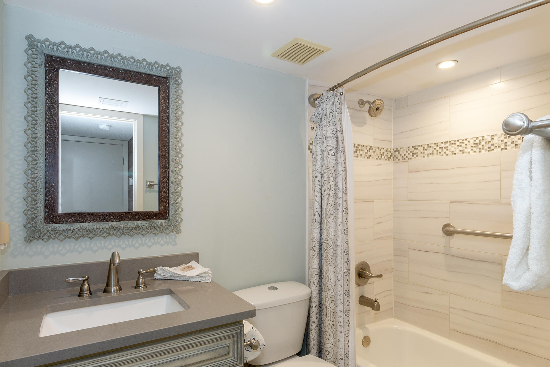 MAINSAIL CONDO PH 5 - Residential