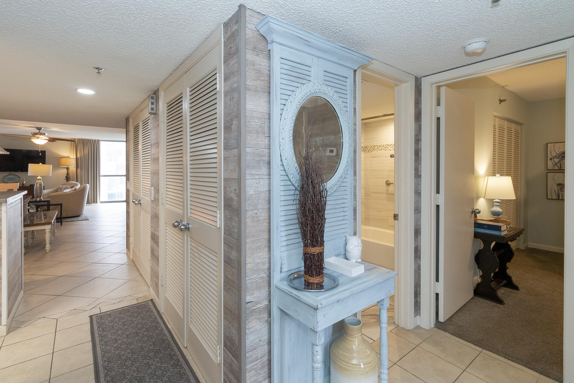 MAINSAIL CONDO PH 5 - Residential