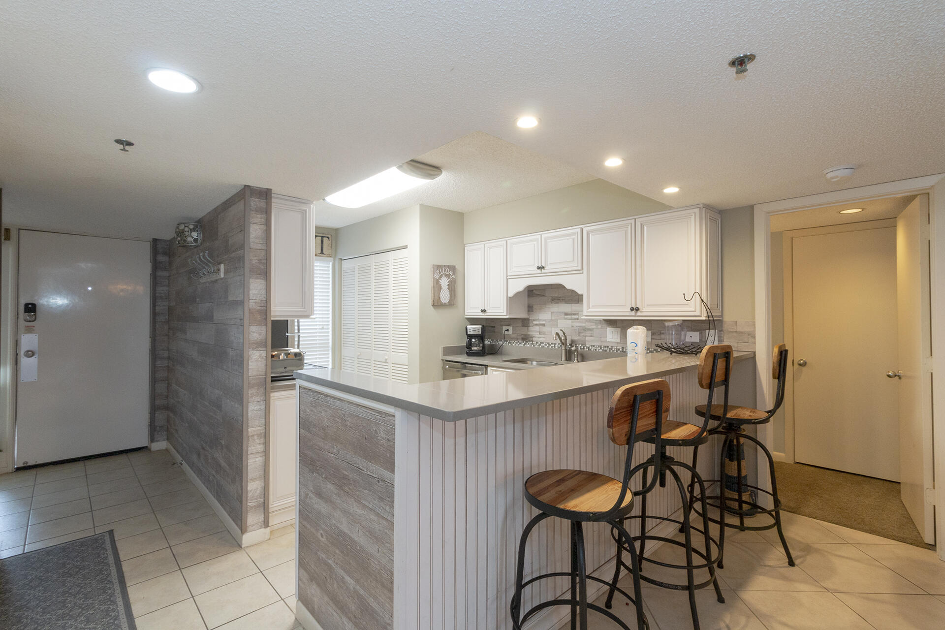MAINSAIL CONDO PH 5 - Residential