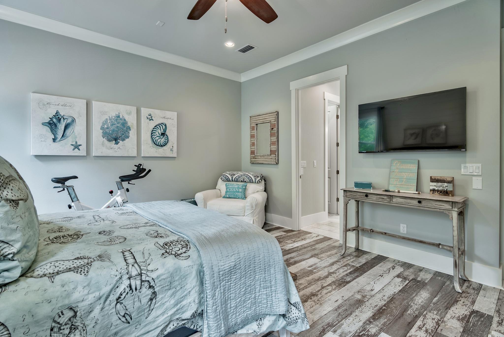 HIDDEN GROVE - Residential