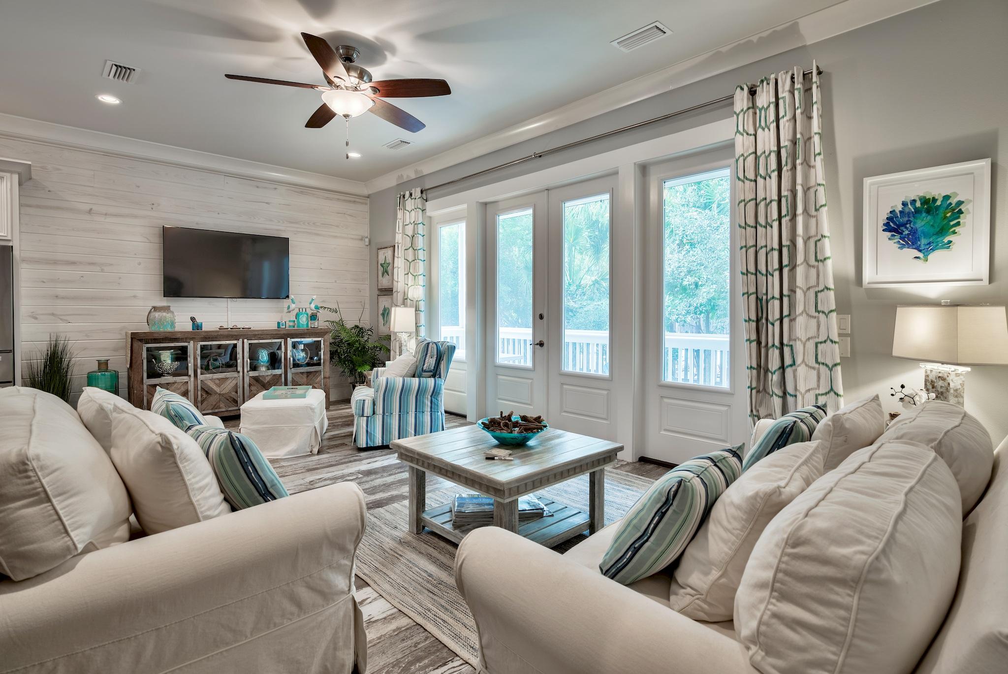 HIDDEN GROVE - Residential