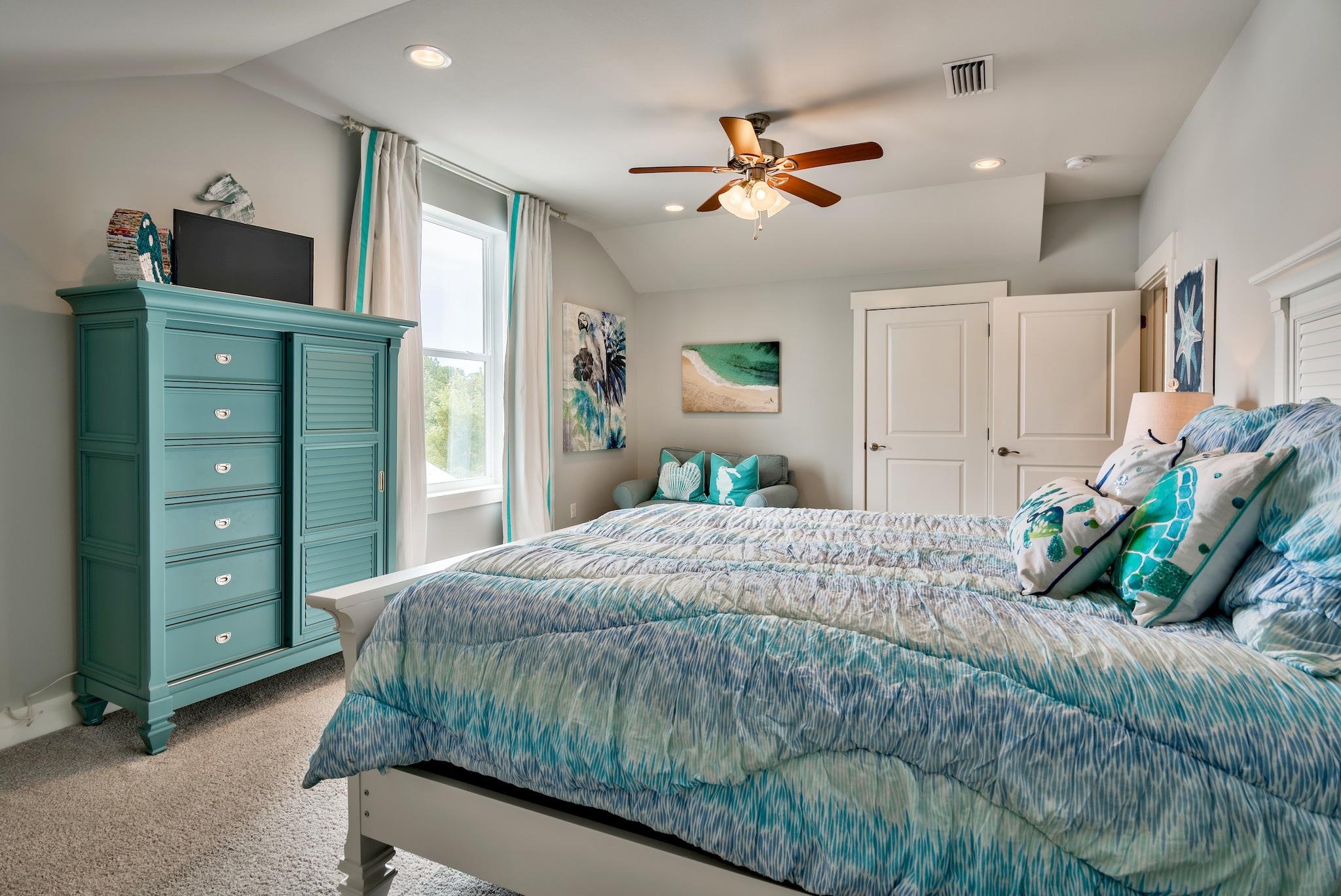 HIDDEN GROVE - Residential