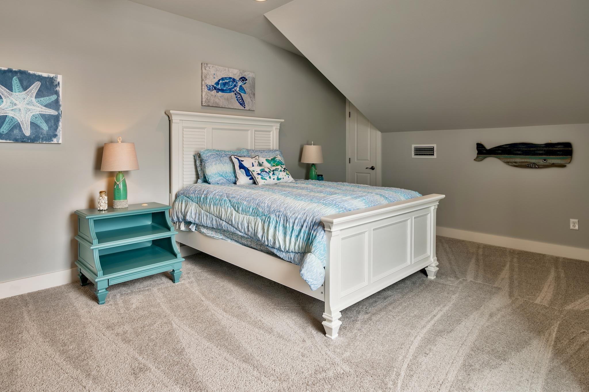 HIDDEN GROVE - Residential