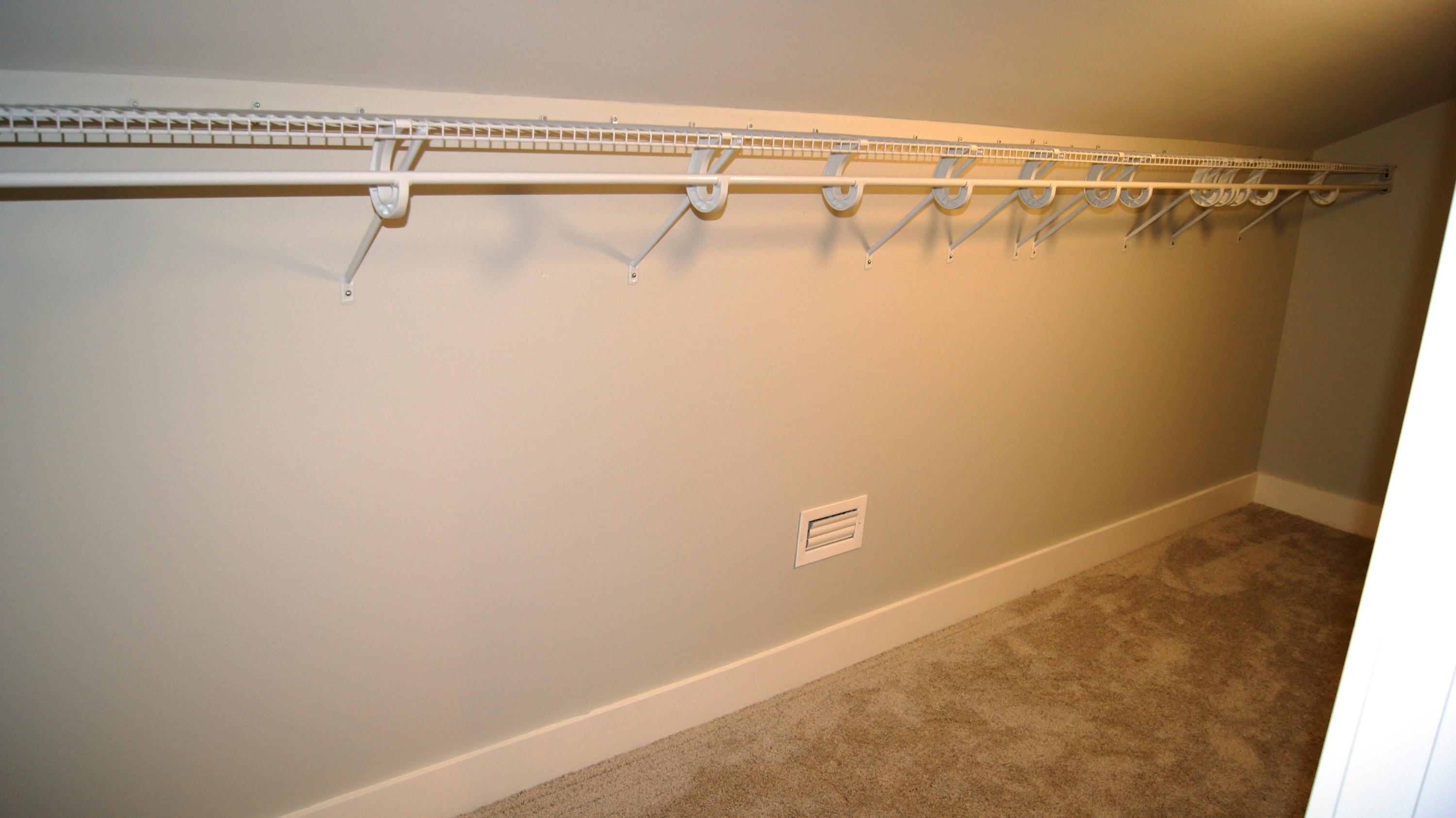 HIDDEN GROVE - Residential