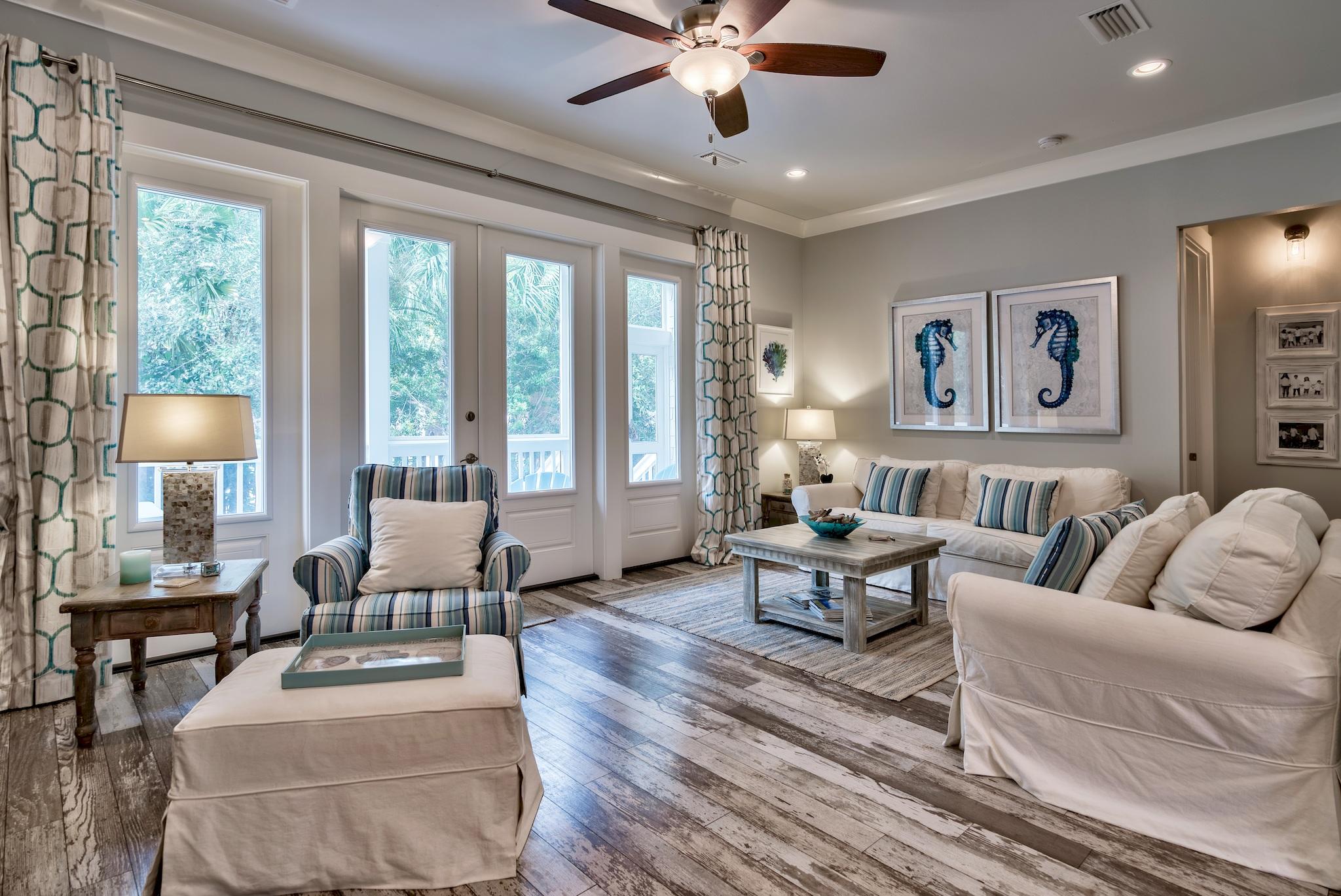 HIDDEN GROVE - Residential