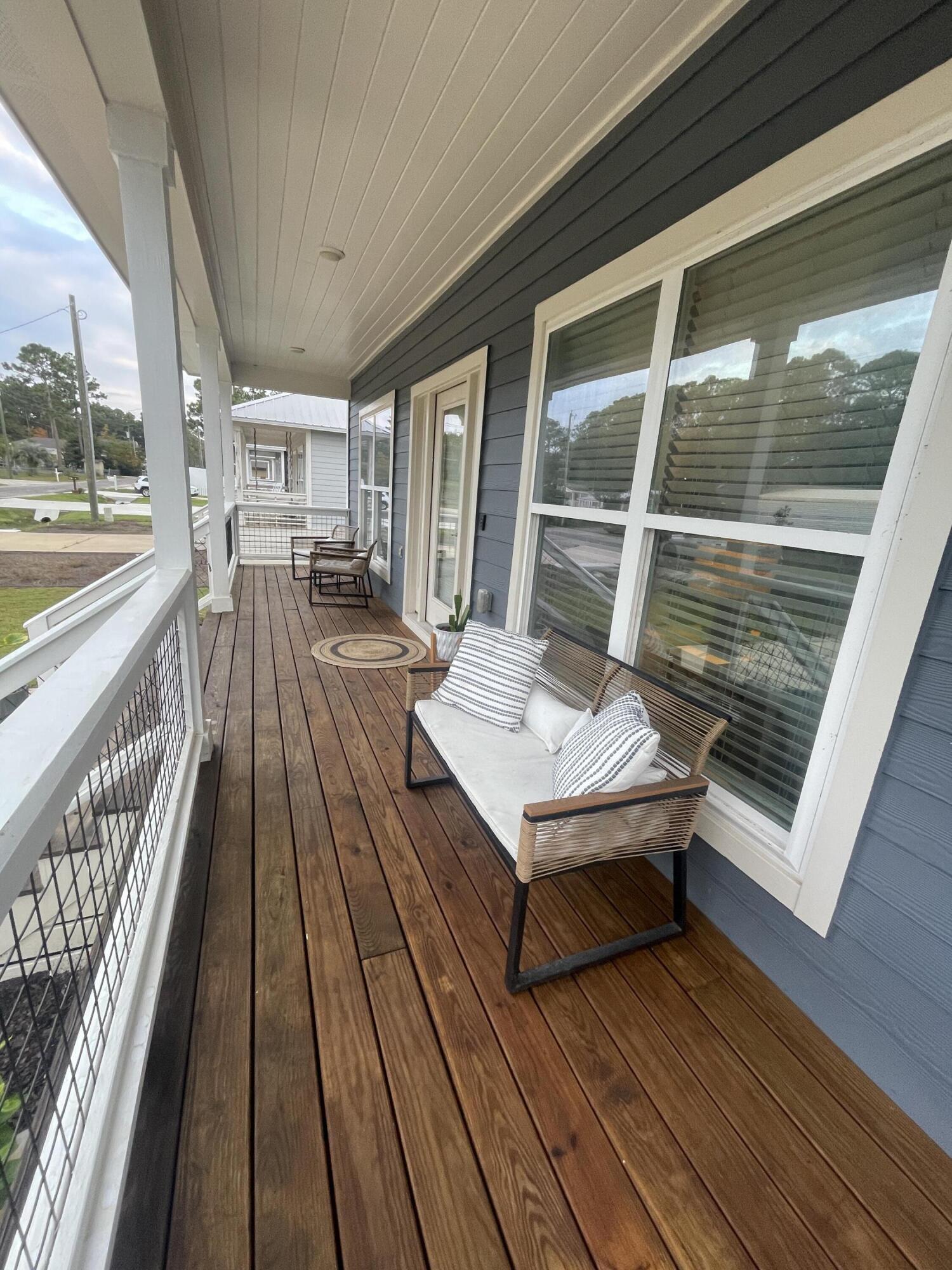 TOWN OF SANTA ROSA - Residential Lease