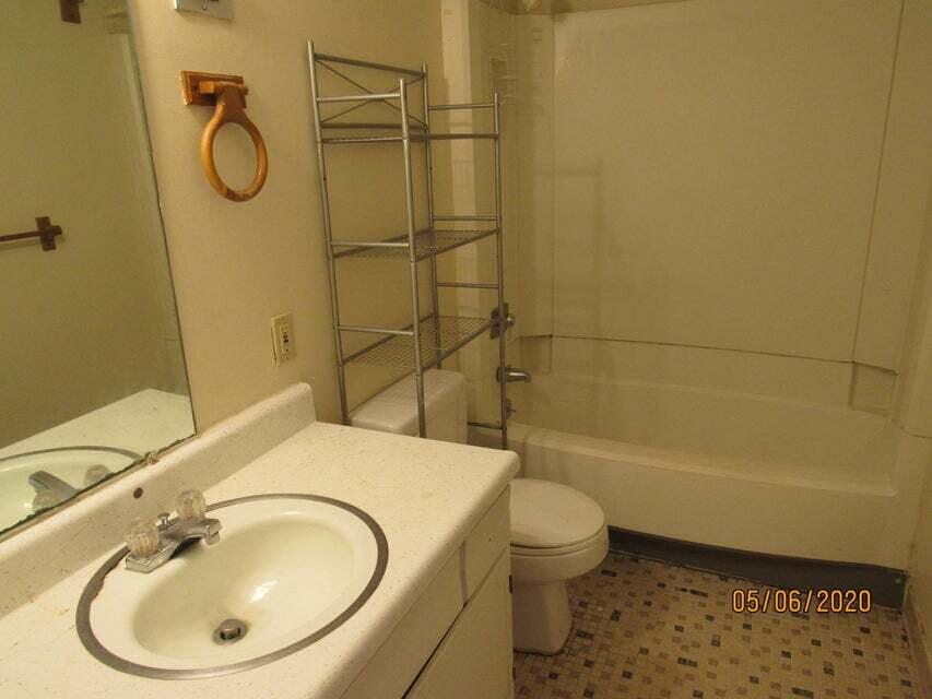 COLLEGE PARK CONDO - Residential Lease