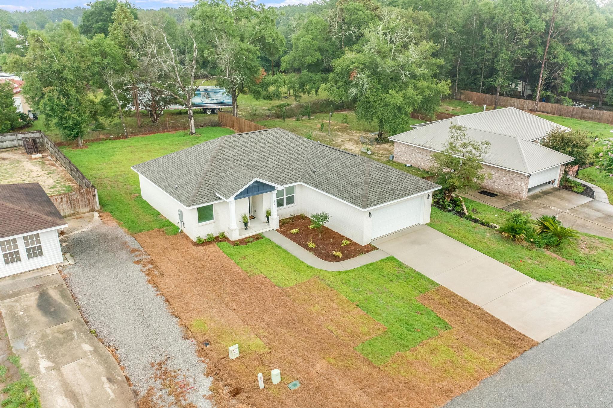 SPRING HOLLOW ESTATES - Residential