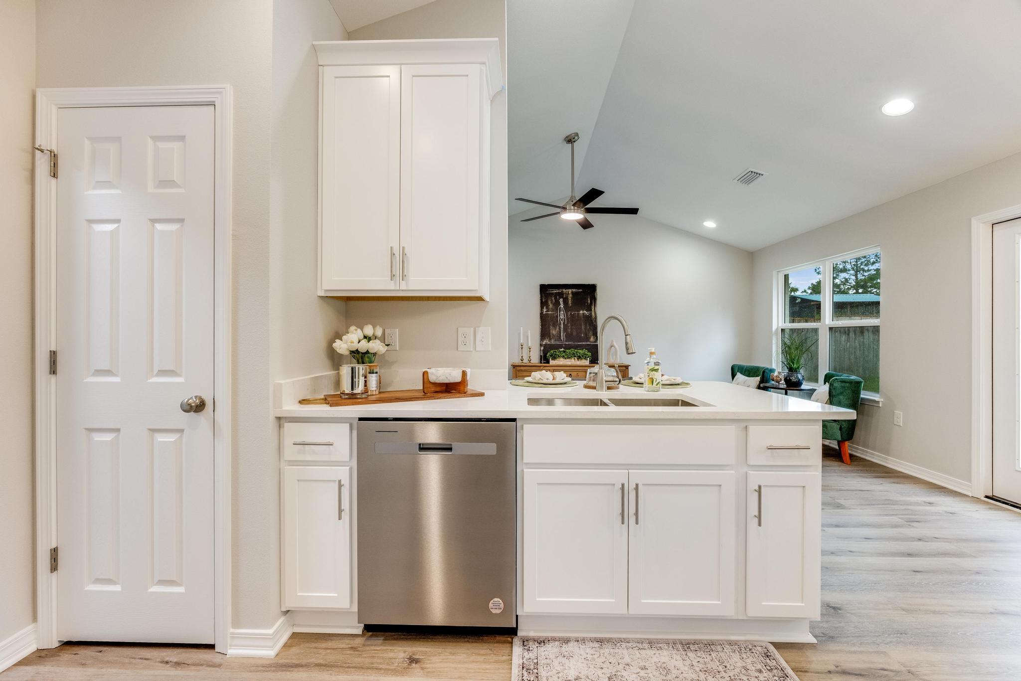 SPRING HOLLOW ESTATES - Residential