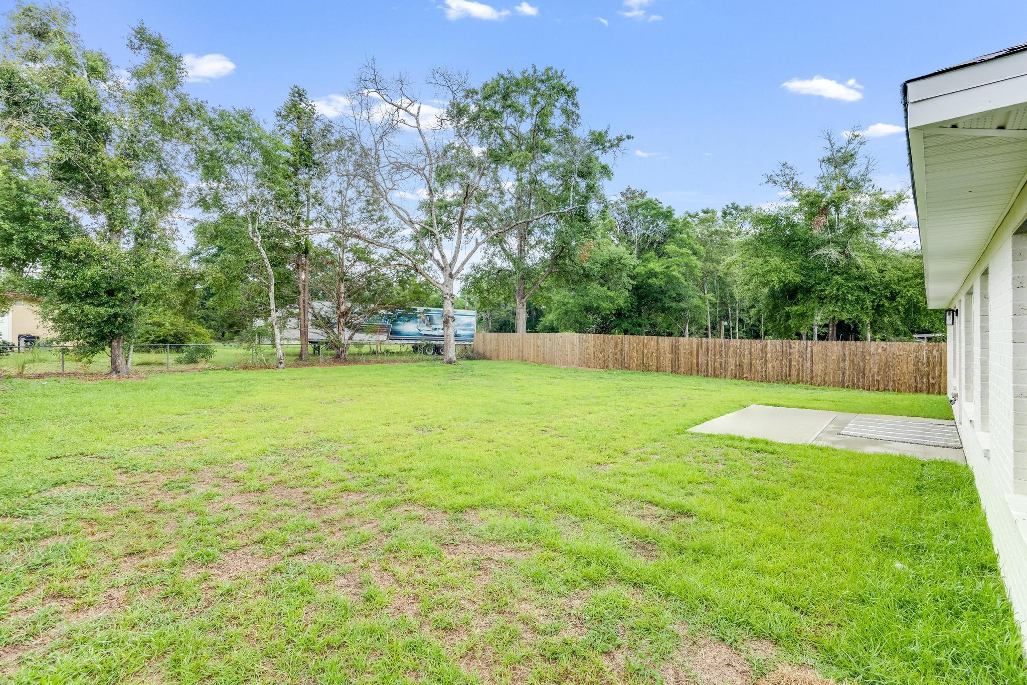 SPRING HOLLOW ESTATES - Residential