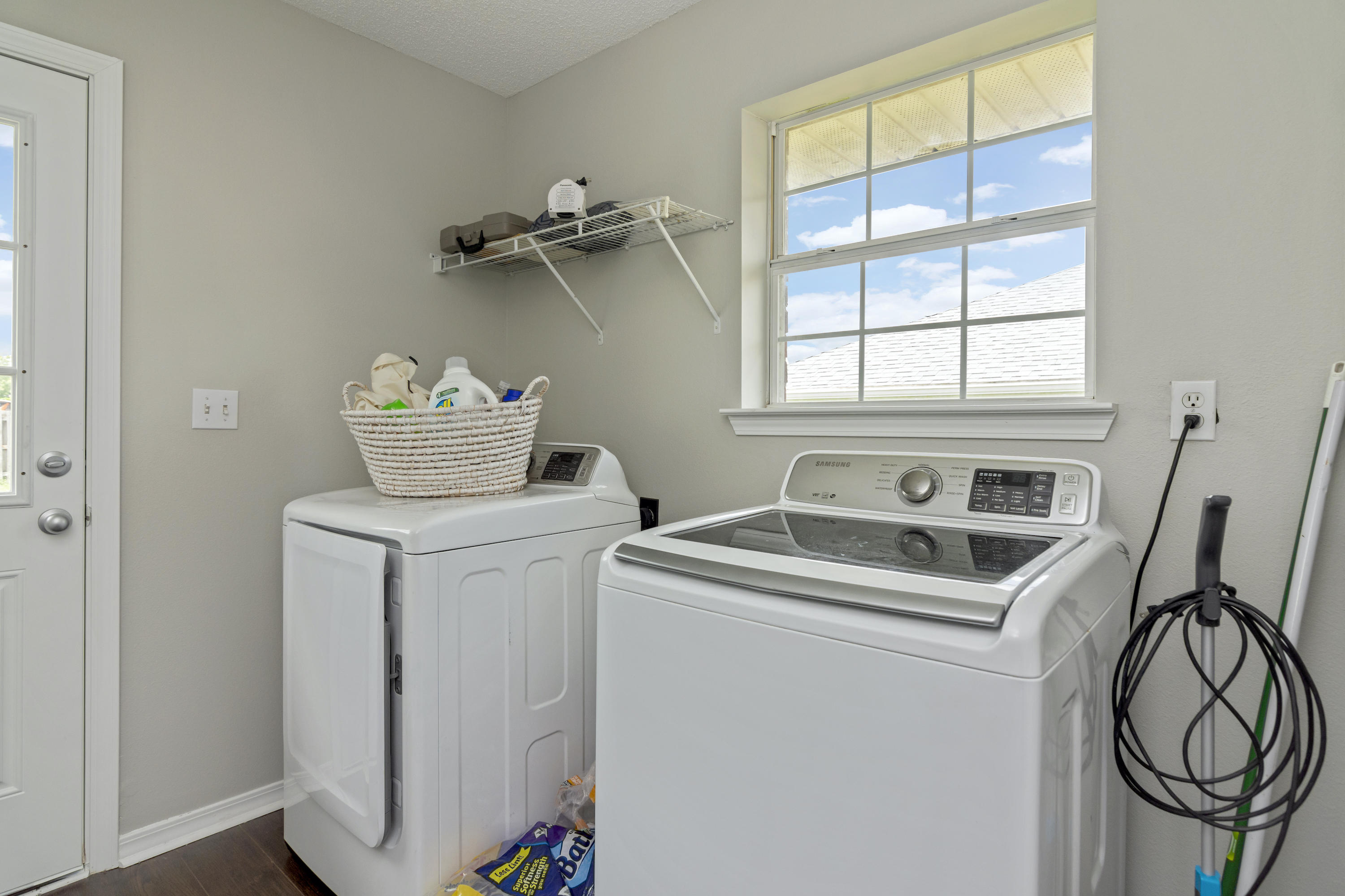 LEE FARMS PH I - Residential