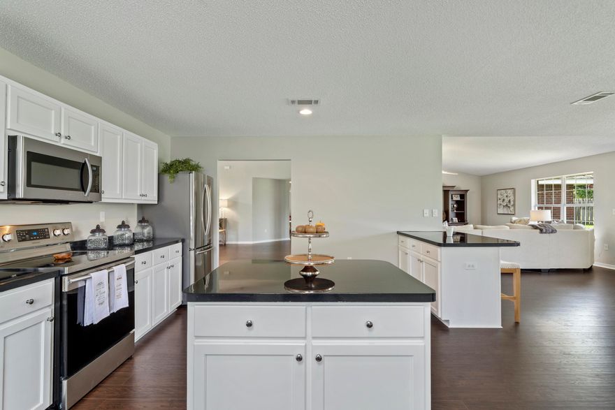 Super nice 3000 sq ft home with room for everything! What a gorgeous home located in desirable Lee Farms. 4 bed room and full 3 bath, this house is perfect for a big family. Dark elegant laminate hardwood flooring throughout the house. The house has been completely renovated. Fresh popular grey paint and new AC unit (2019). Entertain or just relax in the large very open floor plan. The master bath has a garden tub as well as a walk in shower and Double sinks! Monster big flat fenced backyard to enjoy!Make an appointment today!!