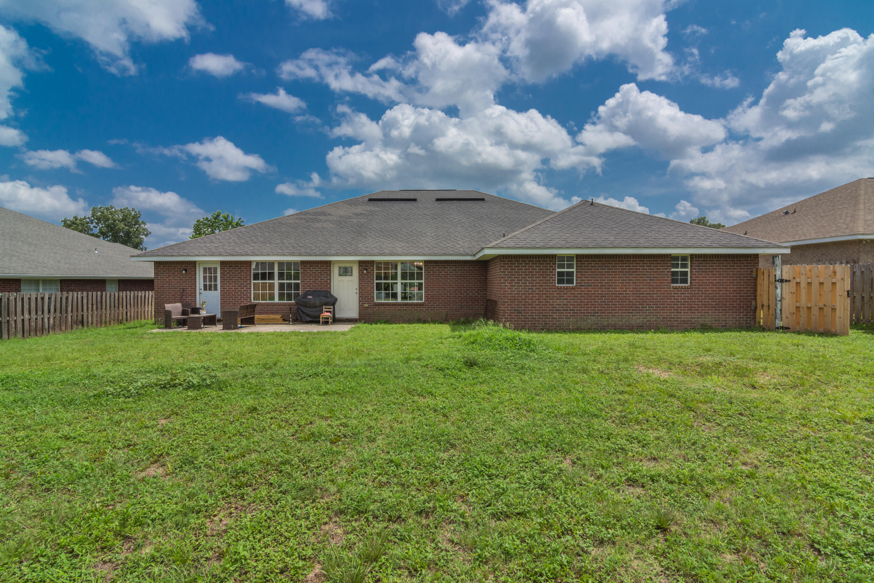 LEE FARMS PH I - Residential