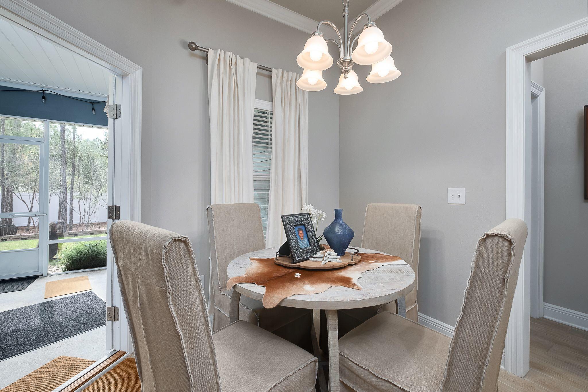 MUSSETT BAYOU MANOR - Residential