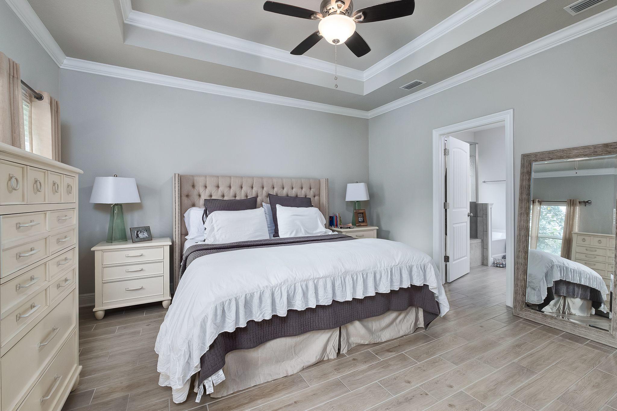 MUSSETT BAYOU MANOR - Residential