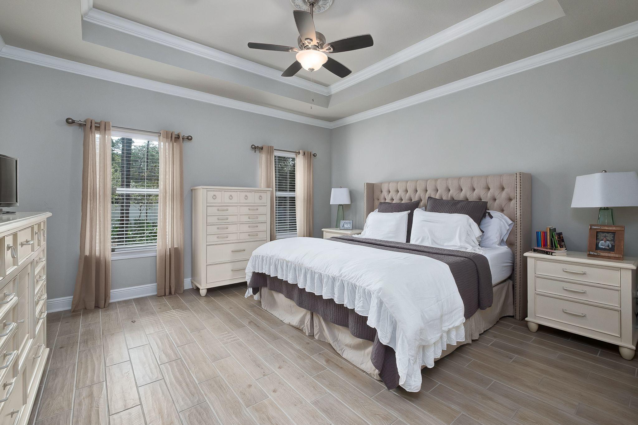 MUSSETT BAYOU MANOR - Residential