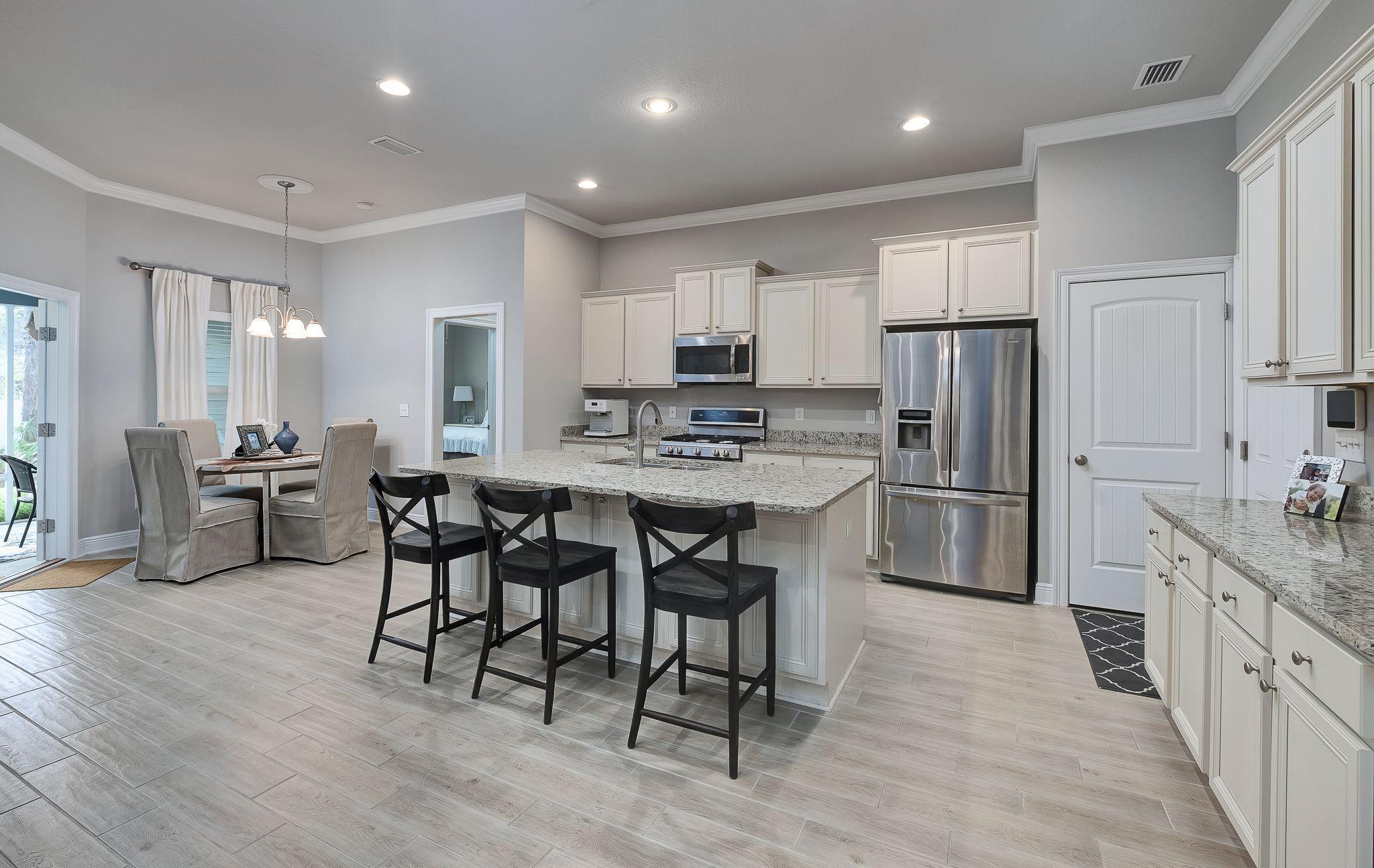 MUSSETT BAYOU MANOR - Residential