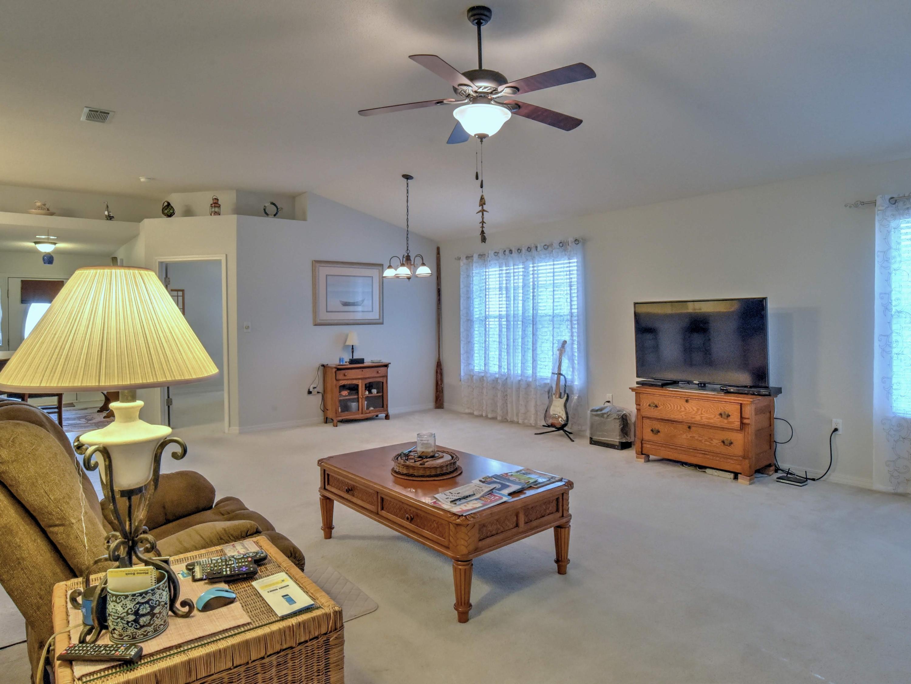 MARSH HARBOR - Residential