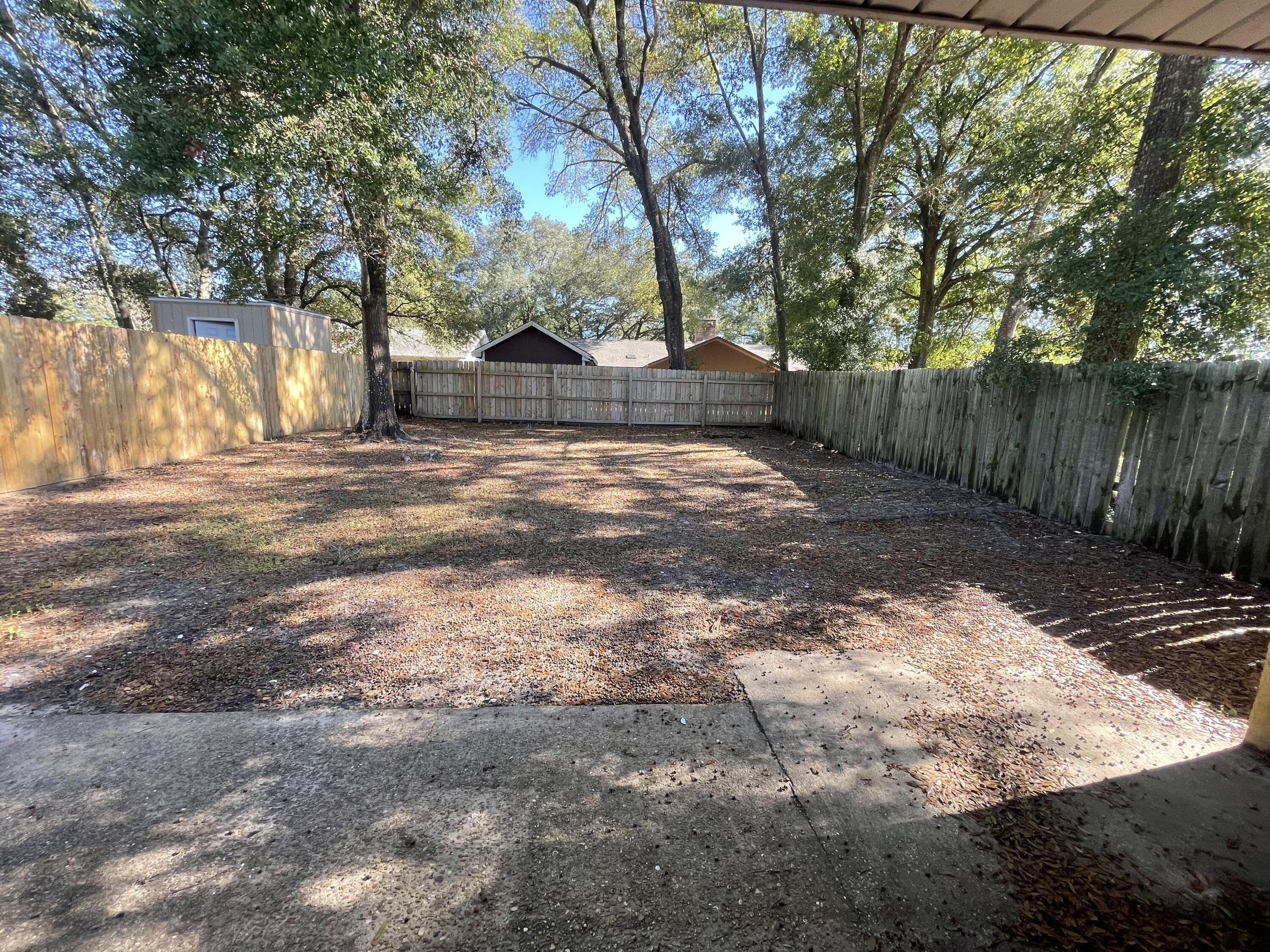 SUNSET STRIP - Residential Lease