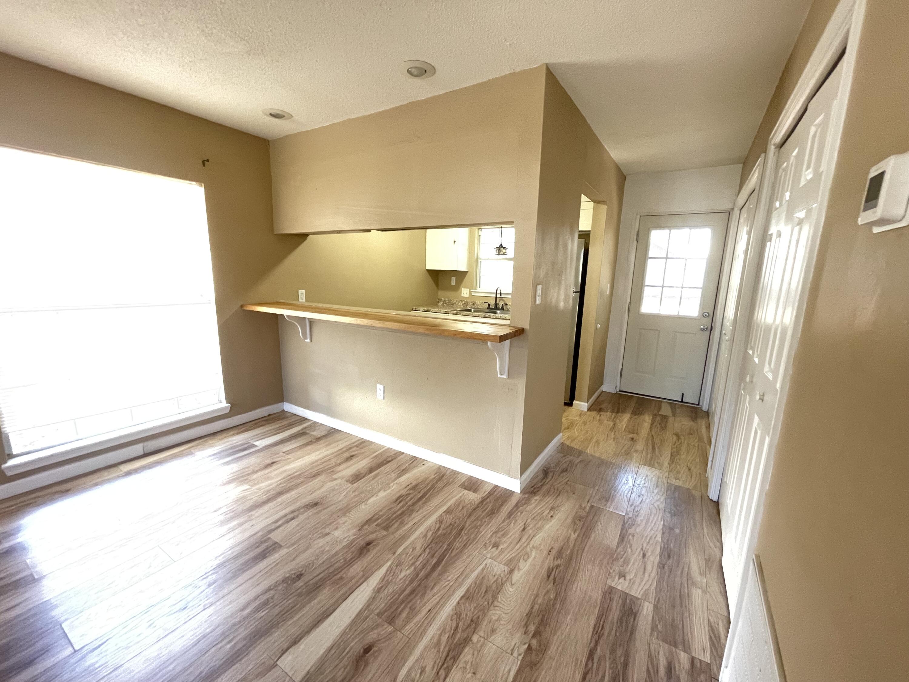 SUNSET STRIP - Residential Lease