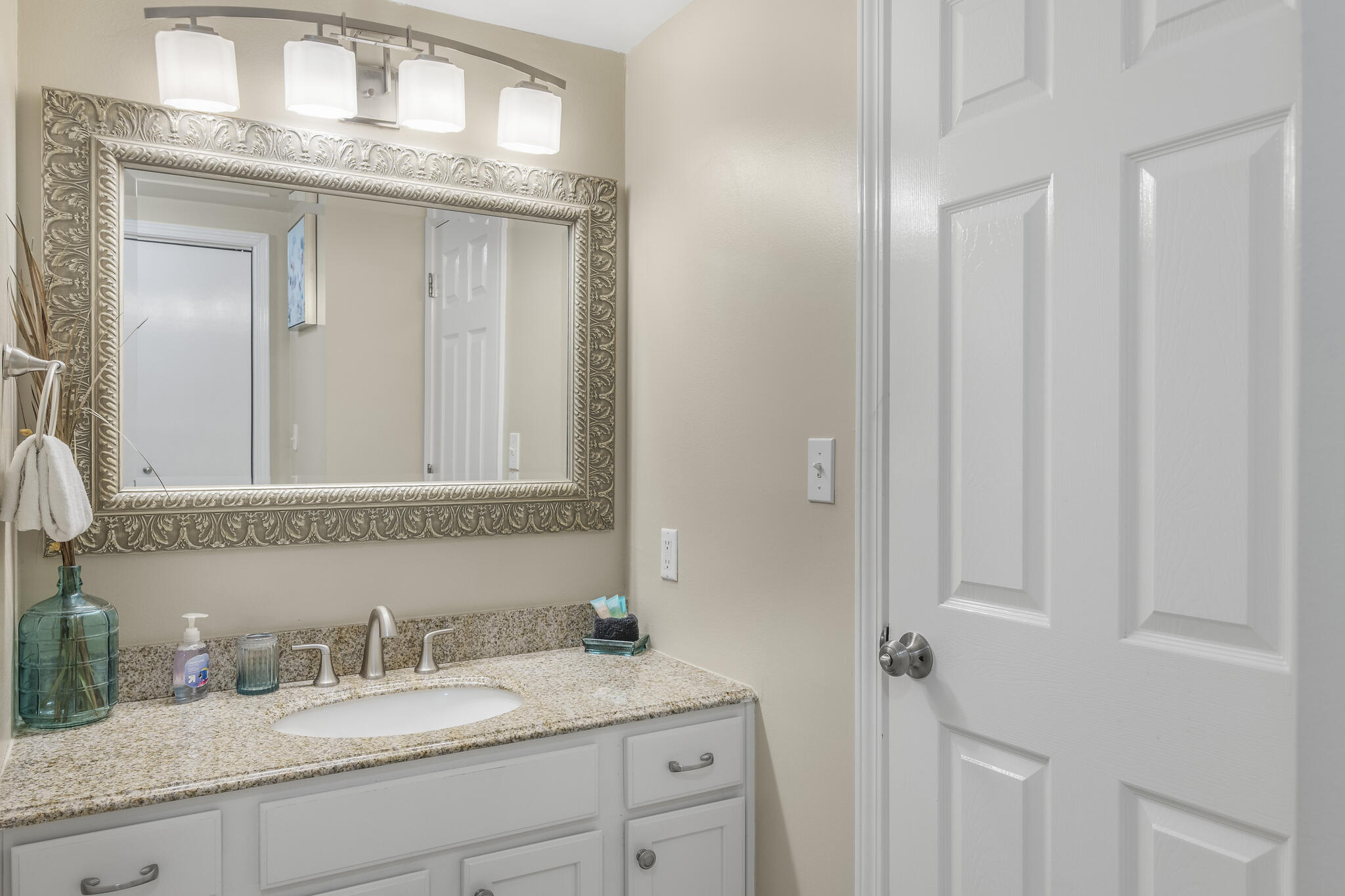 JADE EAST TOWERS CONDO - Residential