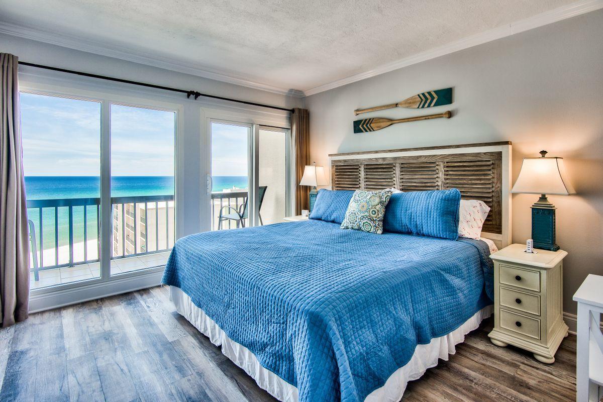 PINNACLE PORT - Residential