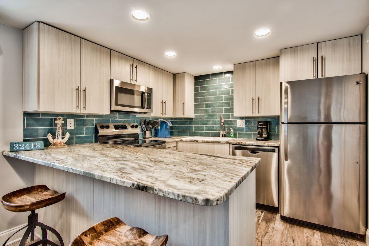 PINNACLE PORT - Residential
