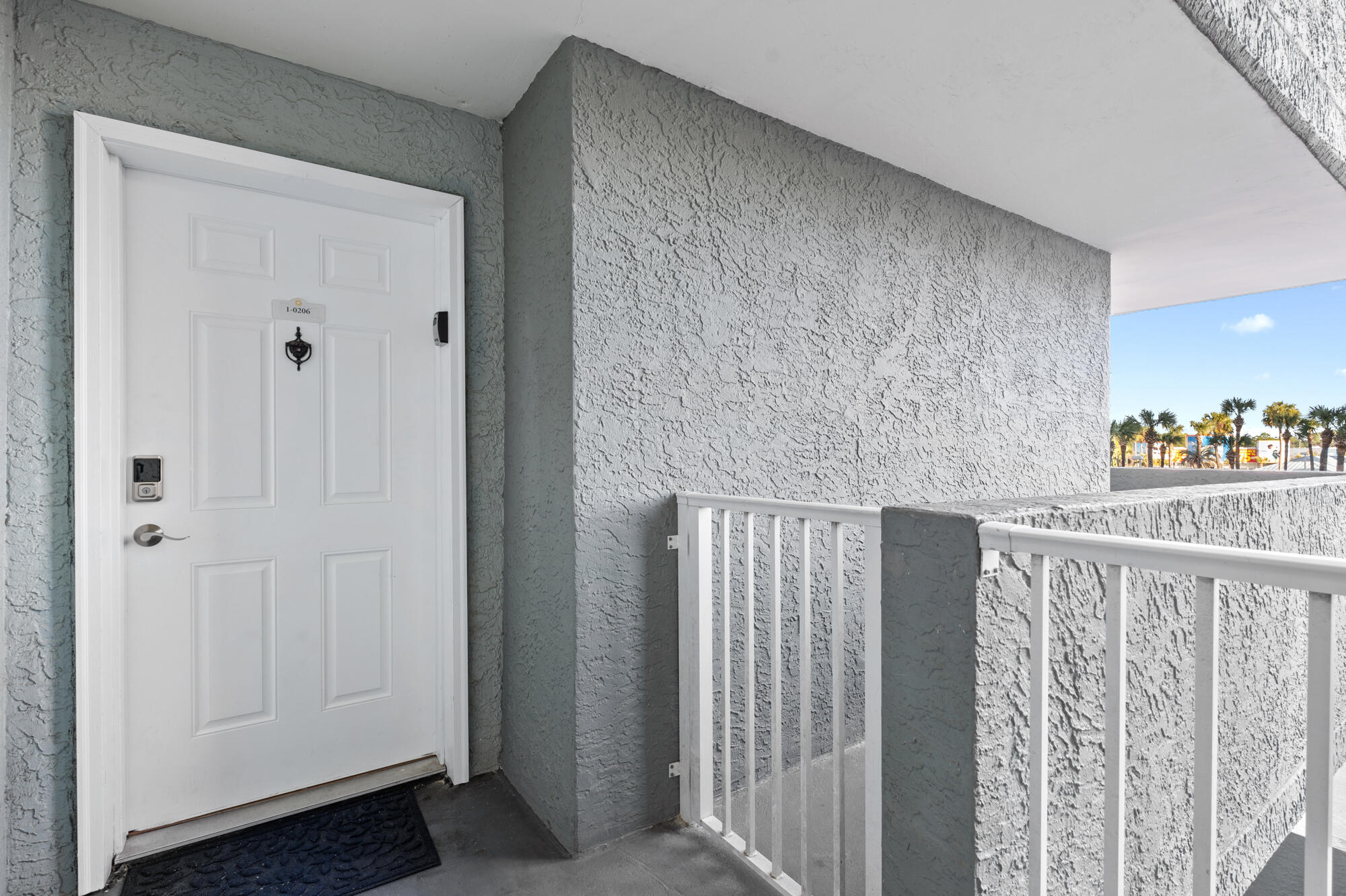 LONG BEACH - Residential