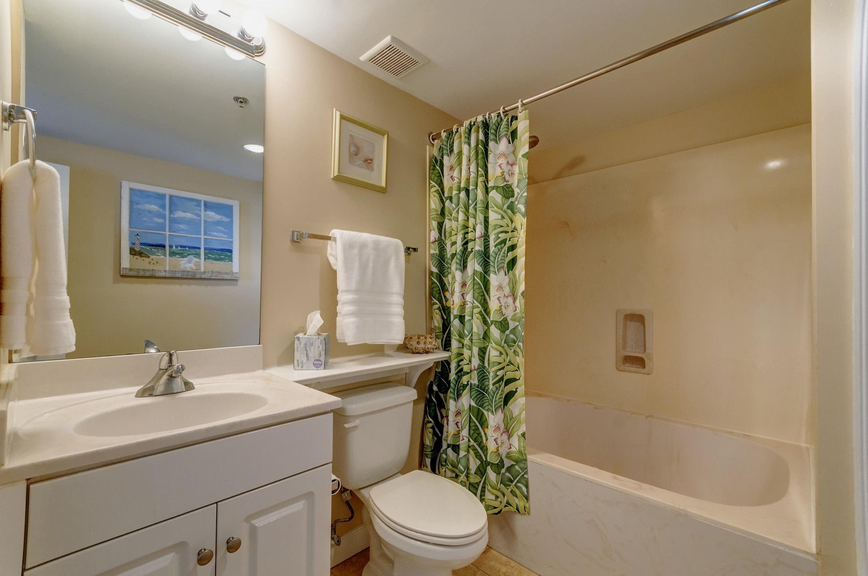 STERLING SHORES - Residential