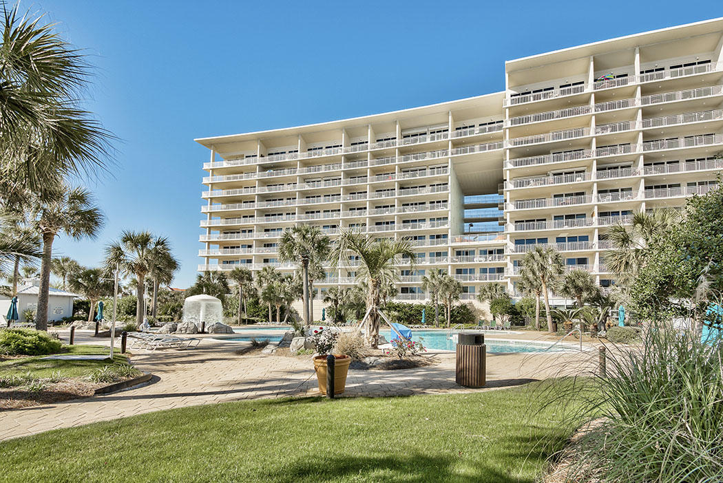 STERLING SHORES - Residential