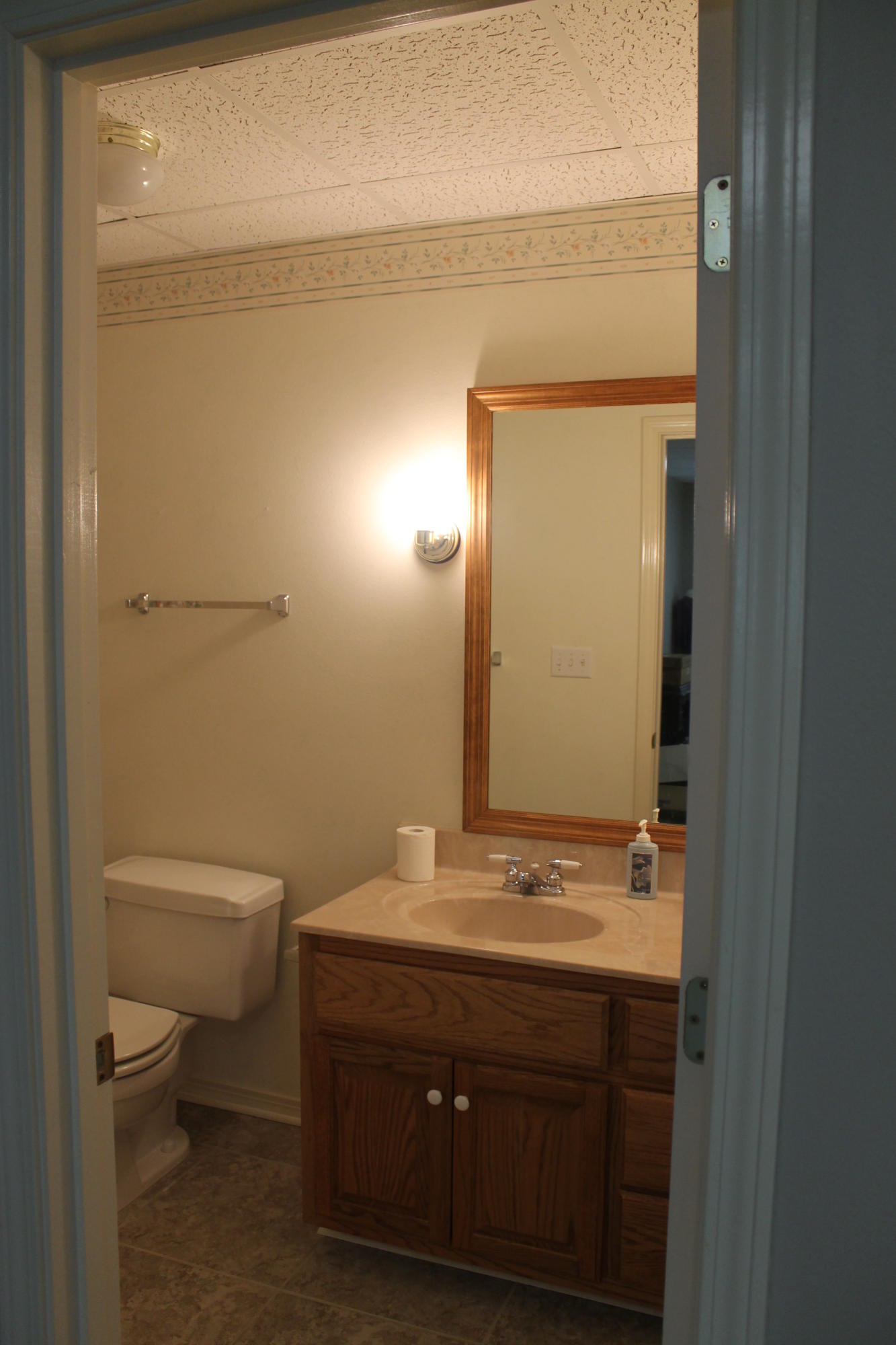 KENNEDY LAKE (UNRECORDED) - Residential