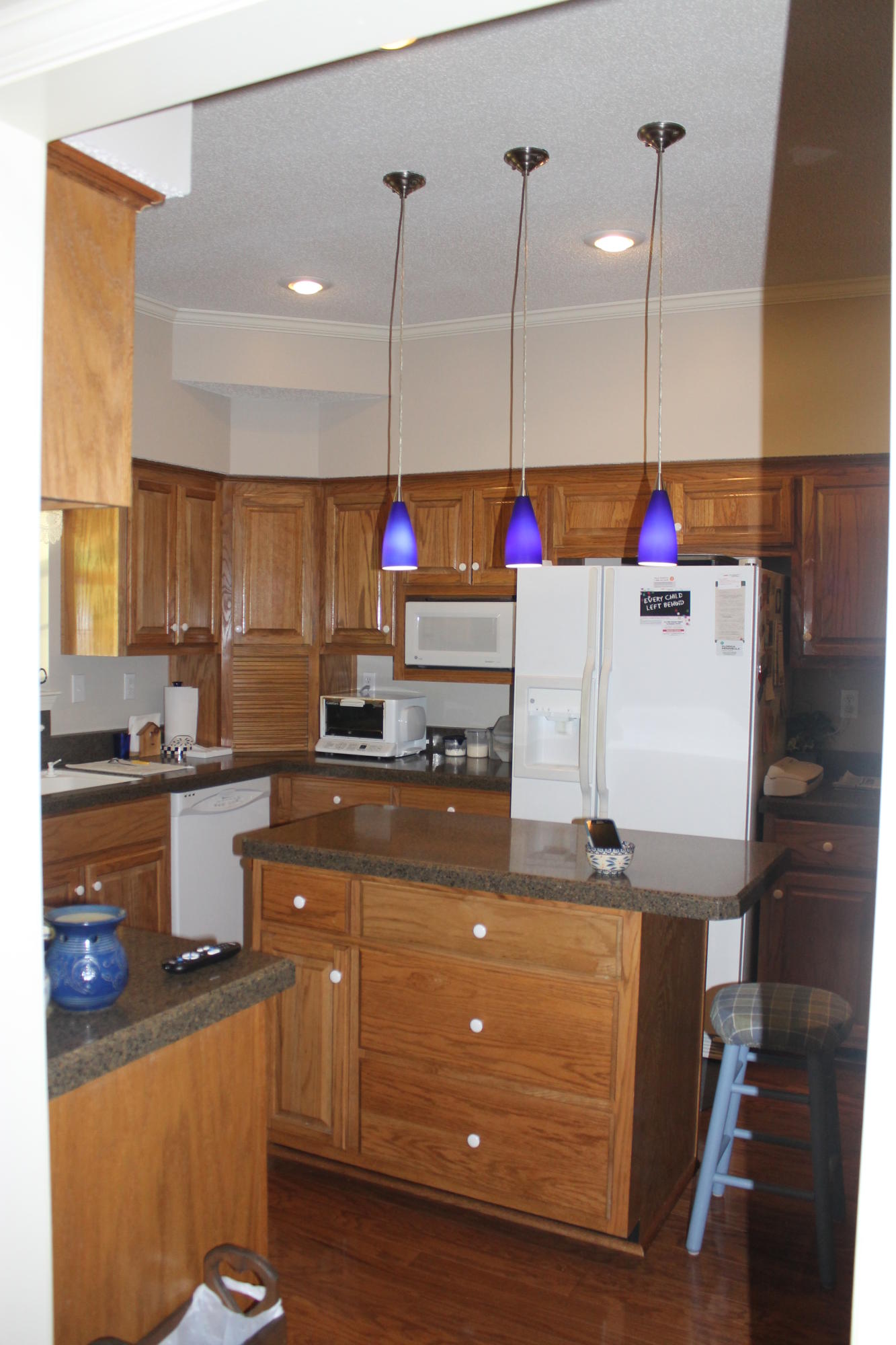 KENNEDY LAKE (UNRECORDED) - Residential