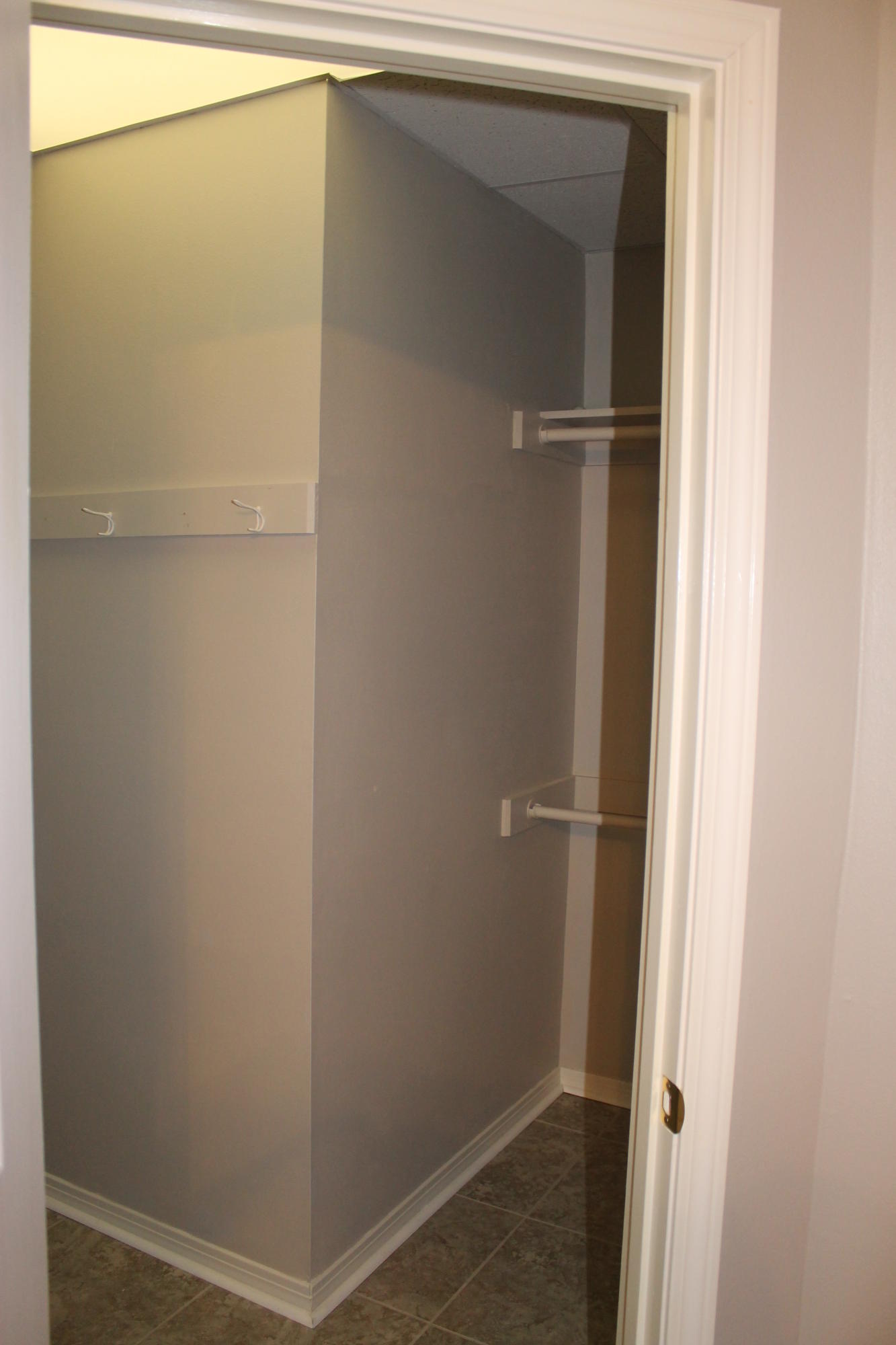 KENNEDY LAKE (UNRECORDED) - Residential